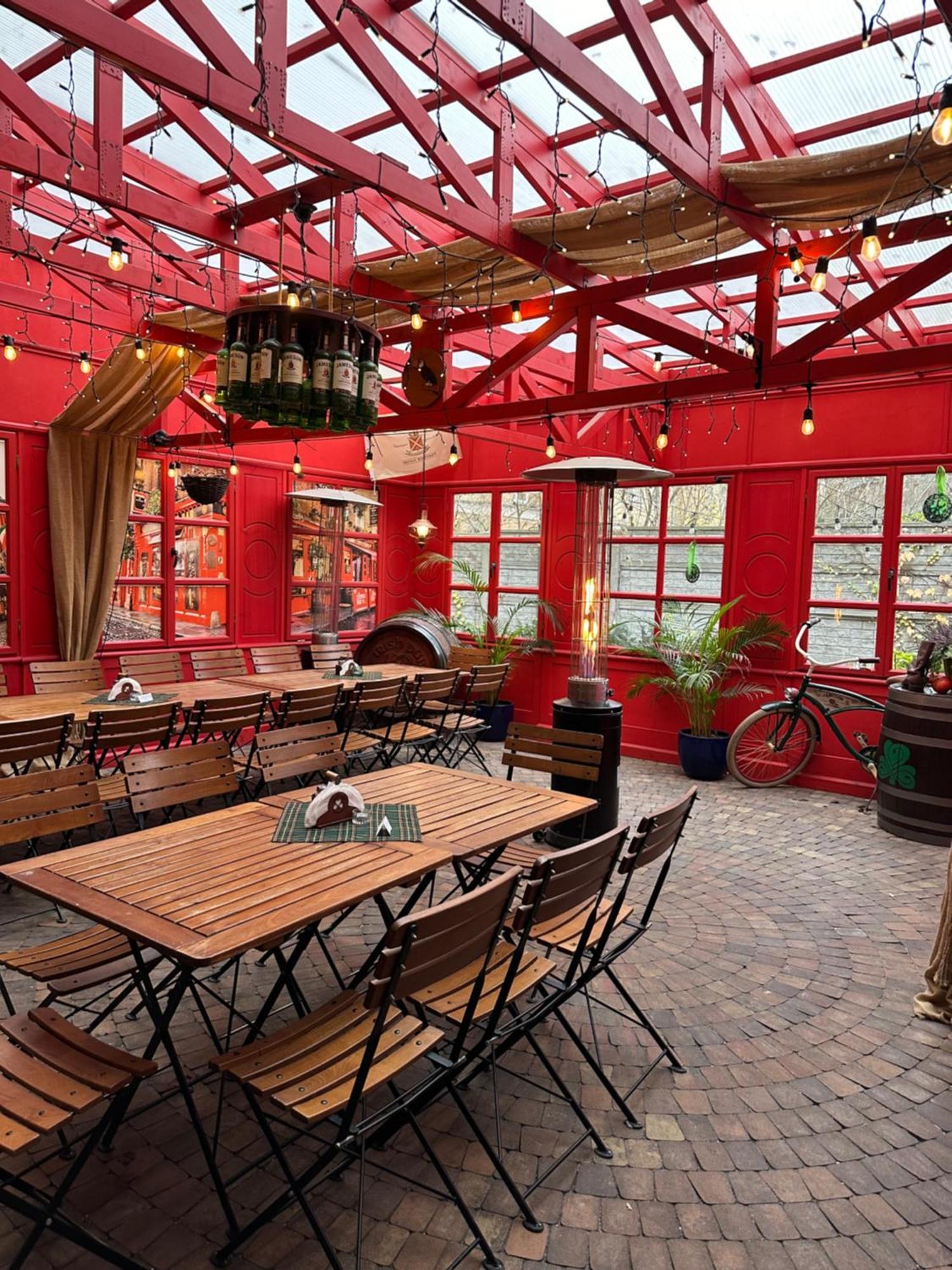 Shoemaker Irish Pub & Accommodation Kielce Exterior foto