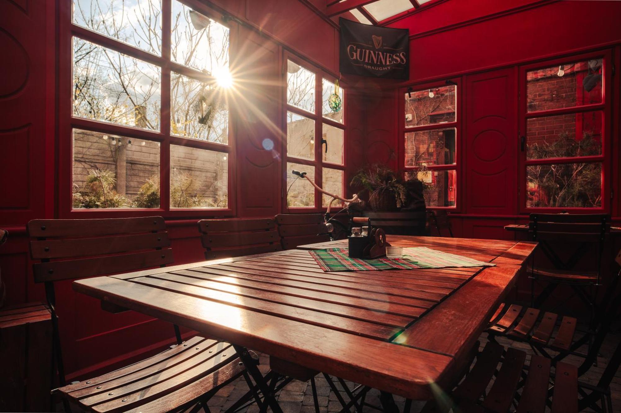 Shoemaker Irish Pub & Accommodation Kielce Exterior foto